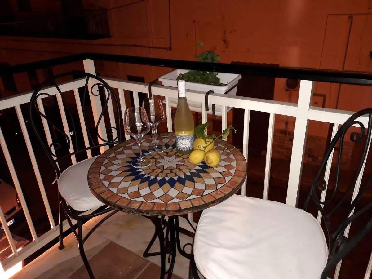Casa Vacanze Chiara Terrasini 0*,  Italia